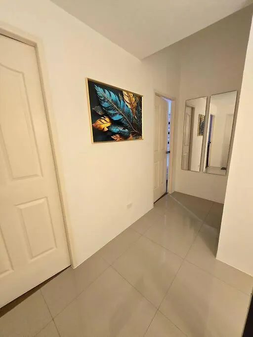 Semesterbostad Cozy 4Br Diamond Near Airport D'Arches Place Davao City