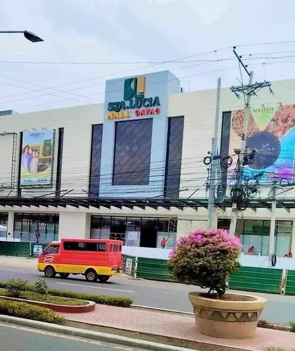 Semesterbostad Cozy 4Br Diamond Near Airport D'Arches Place Davao City